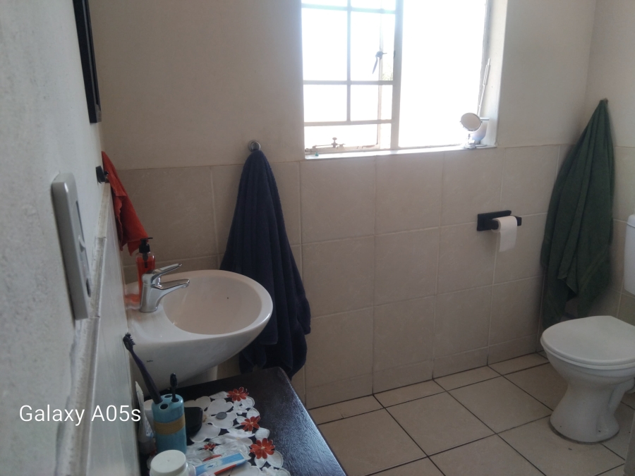 4 Bedroom Property for Sale in Oos Einde North West